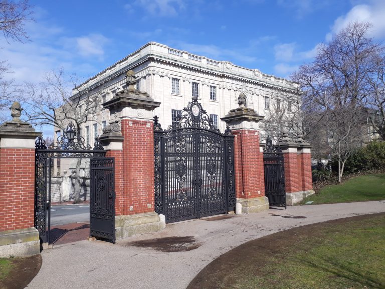 Cómo deben de ser realmente las admisiones universitarias -Access USA