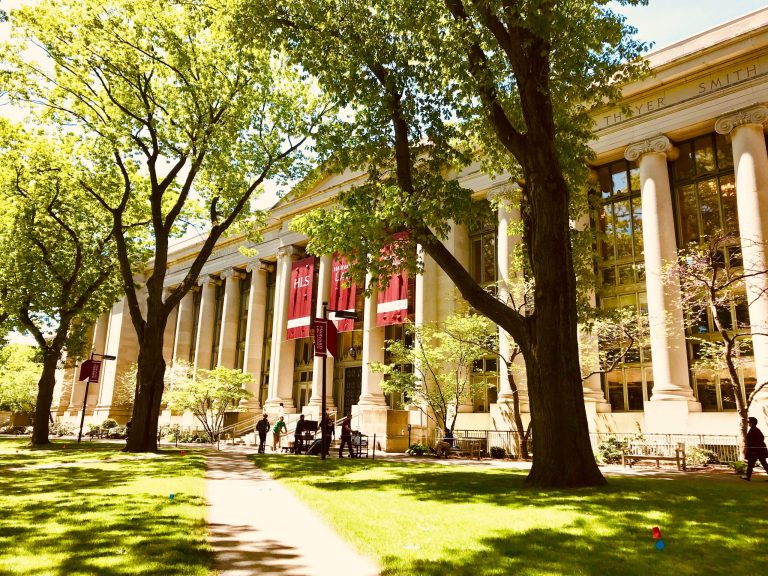 acceder a las universidades más selectivas-Access USA
